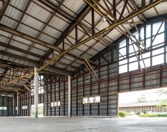 Como funcionam os galpões industriais e por que exigem projeto especializado? - STRUKT Engenharia